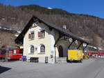 (202'607) - Der Bahnhof Susch am 20.