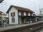 (232'736) - Der Bahnhof Ddingen am 6.