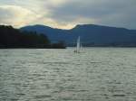 (140'680) - Segler auf dem Neuenburgersee bei Yvonand am 19.