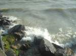 (140'763) - Strmischer Neuenburgersee am 22.
