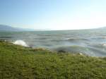 (140'809) - Strmischer Neuenburgersee am 23.