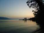 (140'913) - Morgenstimmung am Neuenburgersee am 27.