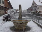 (201'435) - Brunnen von 1870 am 3.