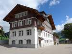(164'432) - Das Schulhaus Dorf am 6.