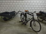 (207'878) - Militrvelo mit Anhnger am 10.