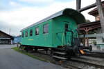 (280'846) - Dampfbahn Bern-Personenwagen - Nr. 5 - am 1. Oktober 2025 beim alten Bahnhof Frutigen
