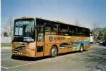 (052'716) - Aus England: Roberts, Leicester - P 101 GHE - Van Hool am 3.