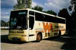 (053'533) - Aus England: Wallace, Torquay - W 649 FUM - Plaxton am 30.