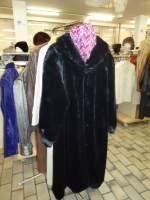 (131'198) - Wintermntel im BrockiShop am 1.