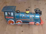 (227'524) - Western-Lokomotive aus Blech (grn) am 23.