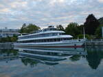 (262'466) - Motorschiff Berner Oberland am 18. Mai 2024 an der Schifflndte Thun