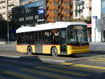 (245'906) - Starnini, Tenero - TI 262'020/PID 10'133 - Scania/Hess am 7. Februar 2023 beim Bahnhof Locarno