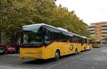 (281'757) - PostAuto Wallis - VS 445'901/PID 10'452 - Iveco am 21. Oktober 2025 in Brig, Garage