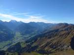 (155'806) - Aussicht vom Niesen ins Kander- und Engstligental am 19.