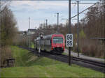 Re 450 102 mit einer S-Bahn Z�rich bei Jestetten.
