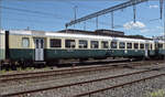 150 Jahre Emmentalbahn.

RABe 576 201 der EBT begiebt sich in die Abstellgruppe. Im Bild der Zwischenwagen B 218 der VHB. Burgdorf, Mai 2025.