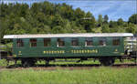 150 Jahre Tsstalbahn.

Der Wagen C 422 wurde 1913 durch die damals noch junge Bodensee-Toggenburg-Bahn von der Waggonfabrik Schlieren AG beschafft. 1968 wurde er von der BT umgebaut und in den ersten Museumszug der Schweiz als CaRo (Carrozza Romantica) integriert. 2012 kam er zu Dampflokiclub Herisau und 2015 zum DVZO. Da er grundelegend renovierungsbedrftig war, ergriff man die Chance und restaurierte ihn wieder als C 422 der BT. Das Ergebnis ist sehr ansprechend und beseitigt den damaligen Umbau-Sndenfall am Fahrzeug. Nichtsdestotrotz hatte ihn der Umbau das Leben gerettet. Er fhrt am Jublium der Tsstalbahn im GmP mit Ee 3/3 16363 mit. Bauma, September 2025.