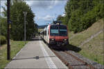 Jurabahn vor der Generalsanierung im Abschnitt Sanceboz-Sombeval – Moutier.

RBDe 560 227 in Pontenet. August 2026.