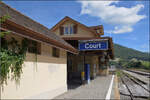 Jurabahn vor der Generalsanierung im Abschnitt Sanceboz-Sombeval – Moutier.

Das Empfangsgeb�ude von Court. August 2026. 