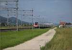 RABDe 500 036 'Minister Kern' und RABe 500 009 'Friedrich Dürrenmatt' bei Neumatten, Oberbuchsiten. August 2025.