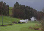 Ostermontag bei der 'Emmentalbahn'.

Eb 3/5 5810 in Drrenroth/Breite. April 2024.
