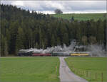 Ostermontag bei der 'Emmentalbahn'.

Eb 3/5 5810 beim Rotwald. April 2024.