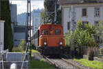 Dampftage Huttwil 2024 mit Diesel, Elektro und Dampfgiganten.

Der Rangiertraktor Te III 302 stammt von der EBT und ist heute mit der Bereitstellung der RIC-Wagen in den Bahnhof Huttwil betraut, whrend die fusslahme 241-A-65 noch behandelt wird. Huttwil, Oktober 2024.