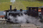 Ostermontag bei der 'Emmentalbahn'.

Die umfangreichen Rangierarbeiten von E 3/3 853 der JS in Wasen im Emmental. April 2024.