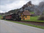 Ostermontag bei der 'Emmentalbahn'.

E 3/3 853 der JS in Oberei. April 2024.