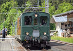 150 Jahre Emmentalbahn. 

BDe 2/4 240 wartet im Bahnhof Affoltern-Weier auf eine Zugkreuzung. Mai 2025.