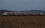 Am fast dauerverschlossenen Bahnübergang.