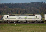 Aargauische Südbahn.

Rem 476 453 der Railcare bei Hendschiken. November 2024.