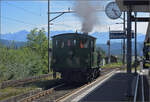 E 3/3 'Beinwyl' der Seethalbahn umfährt in Eschenbach ihren Zug. September 2024.