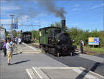 E 3/3 'Beinwyl' der Seethalbahn umfährt in Eschenbach ihren Zug.