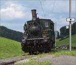 742-uerikon-hinwil-bauma-uebb-sbb-st/821639/fahrtag-im-zuercher-oberlanded-33-401 Fahrtag im Zrcher Oberland.

Ed 3/3 401 der UeBB in Bretswil. Juli 2023.