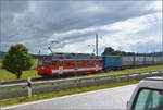 Be 4/4 16 der CJ (ehemals FW) �berrascht mit einem G�terzug bei Le Noirmont. Juli 2021.