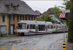Be 4/4 20 mit Steuerwagen ABt 61 und einer weiteren Fahrzeuggarnitur m�ssen in Oberentfelden auf die  grosse Bahn  warten. August 2017.