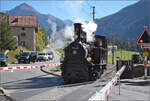 Was eine �berraschung, da versperrt doch Lok Heidi G 3/34 11 in Surava den Weg. September 2026.