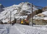 Auf der Alp Grüm.

Einmal spektakulär um den Betrachter herum fährt Tm 2/2 98. Januar 2023.