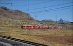Allegra ABe 8/12 3504 'Dario Cologna' mit einem Regionalzug aus Tirano nach St. Moritz n�hert sich der Station Lagalb. September 2026.