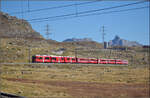 Allegra ABe 8/12 3504 'Dario Cologna' mit einem Regionalzug aus Tirano nach St. Moritz n�hert sich der Station Lagalb. September 2026.