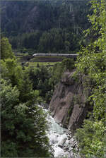 RABe 501 008 'Monteceneri' und RABe 501 021 'Kanton Graubünden' bei Pfaffensprung.