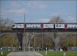 Vermutlich RABe 511 023 auf dem Eglisauer Viadukt über den Rhein.