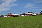 RABe 520 012 'Hallwil' auf dem Weg nach Lenzburg. Hochdorf, September 2024.