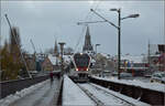 Erster Schnee des Winters.

Seehas RABe 521 203 auf der Rheinbrücke in Konstanz. November 2024.