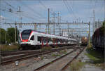 RABe 521 016 'Sissach' und RABe 523 041 in Pratteln.