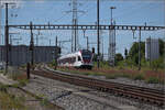 0-521-rabe-521-flirt-chd/893815/rabe-521-029-und-rabe-523 RABe 521 029 und RABe 523 060 in Pratteln. August 2025.