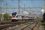 RABe 523 006 und RABe 521 019 in Pratteln.