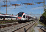RABe 523 060 (vorne) und RABe 521 029 in Pratteln.