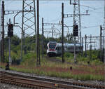 0-523-rabe-523-flirt-ch/893773/rabe-523-007-und-rabe-523 RABe 523 007 und RABe 523 063 in Pratteln. August 2025.